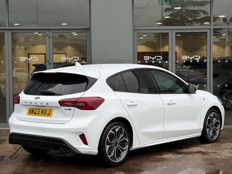 Used Ford Focus 2023 for sale - 76730336: Photo 9