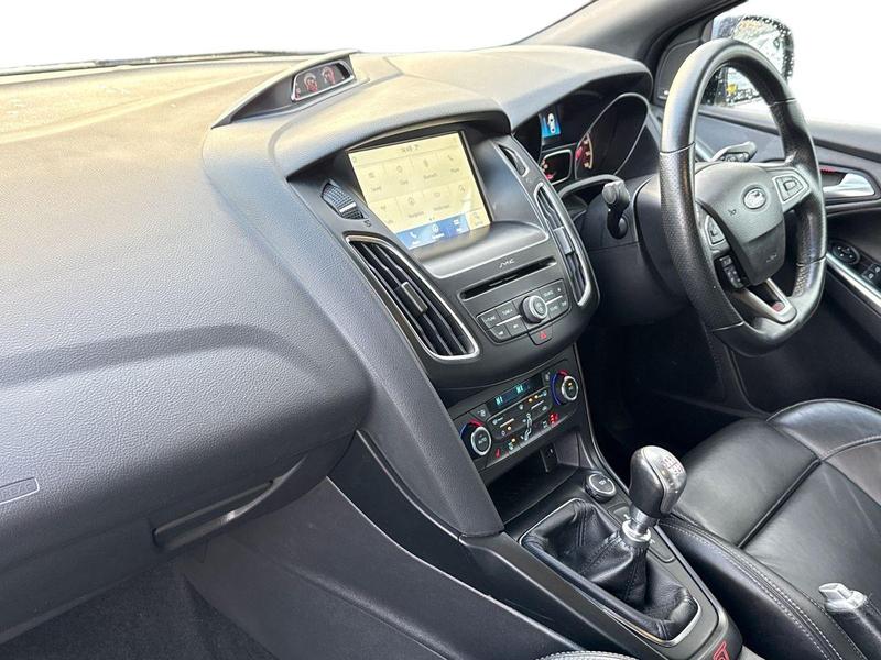 Used Ford Focus 2017 for sale - 77195422: Photo 16