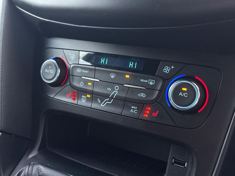 Used Ford Focus 2017 for sale - 77195422: Photo 22