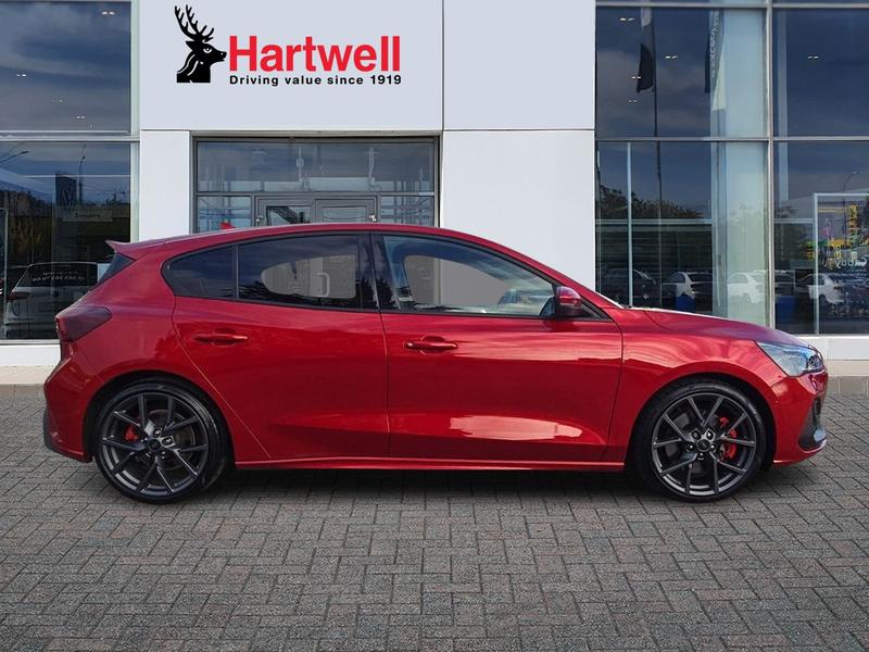 Used Ford Focus 2023 for sale - 77363535: Photo 2