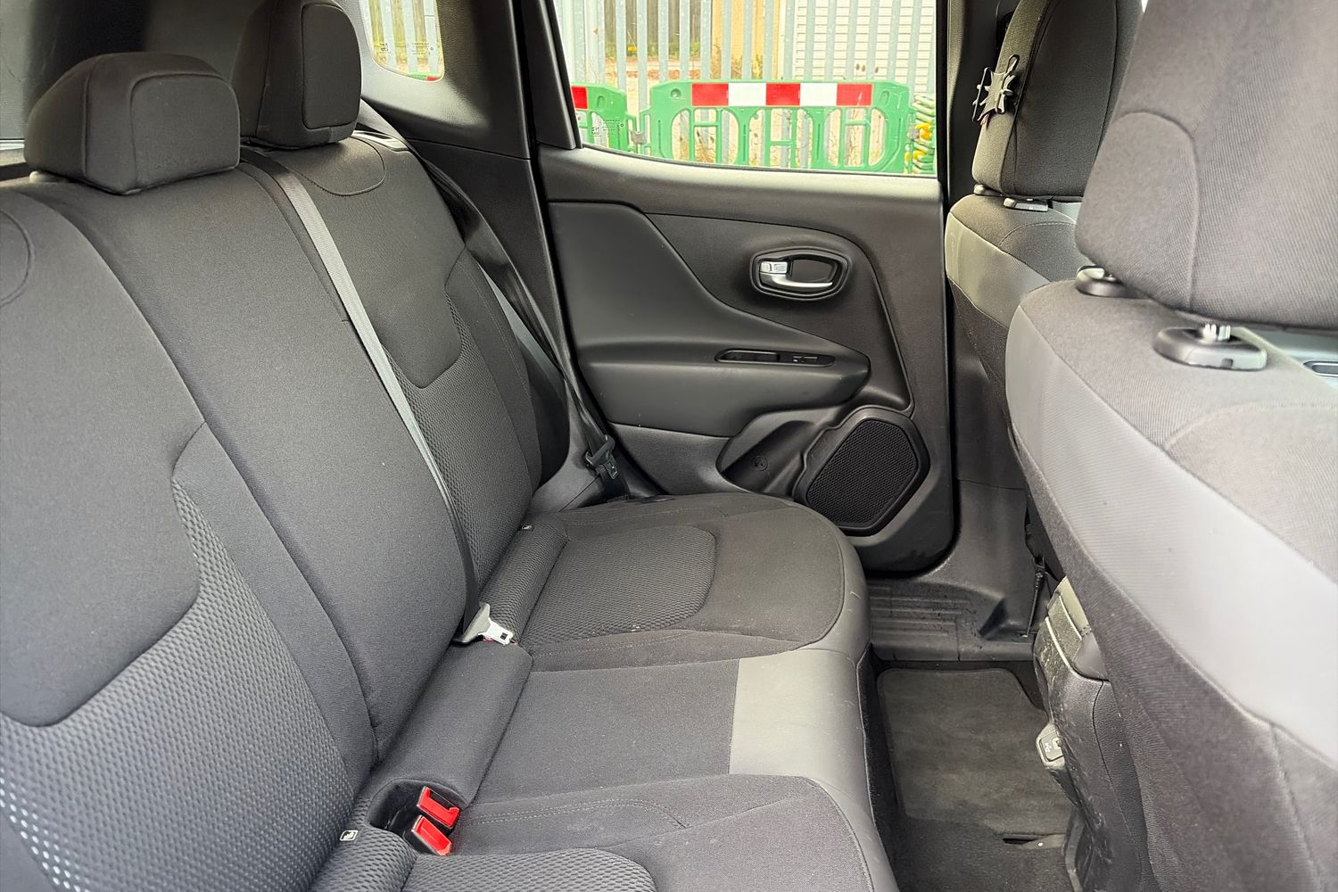 Used Jeep Renegade 2019 for sale - 76874266: Photo 34