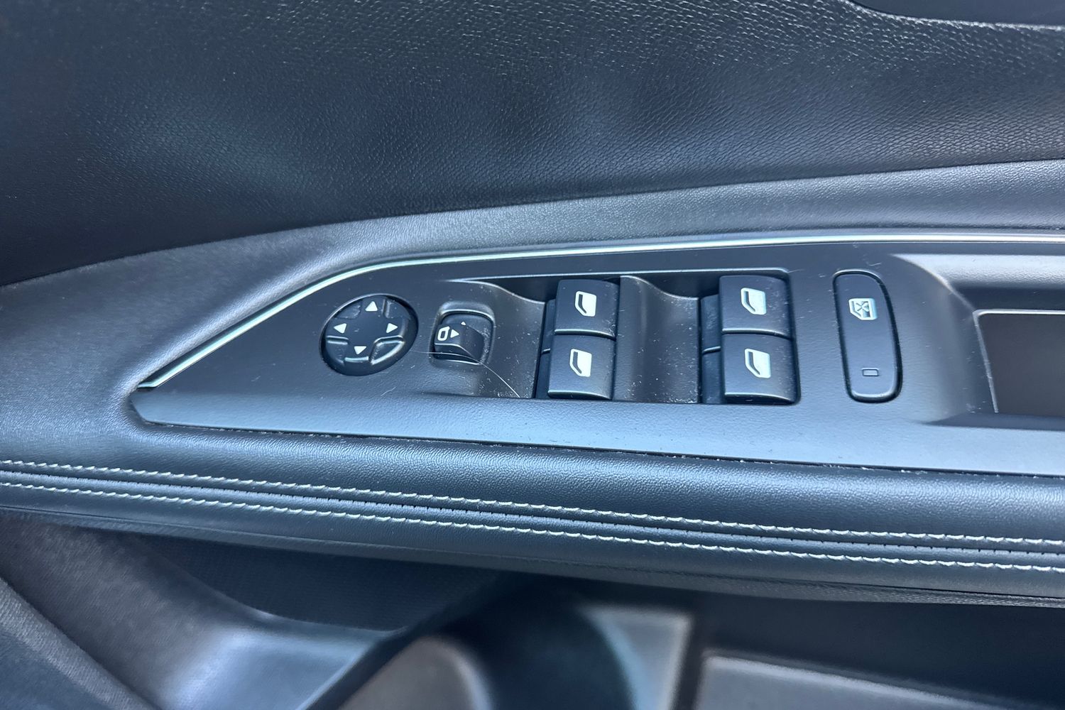 Used Peugeot 5008 2020 for sale - 76015095: Photo 16