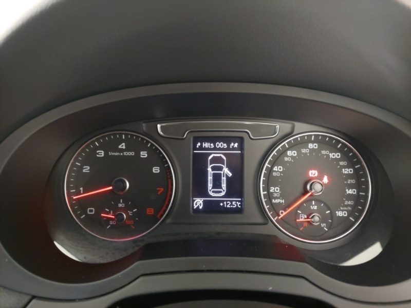 Used Audi Q3 2016 for sale - 77544204: Photo 19