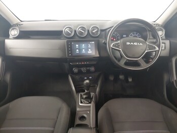 Used Dacia Duster 2023 for sale - 78567581: Photo