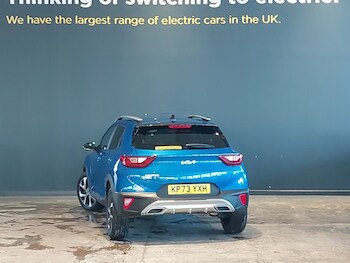 Used Kia Stonic 2023 for sale - 77907958: Photo