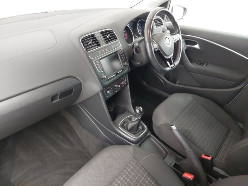 Used Volkswagen Polo 2017 for sale - 77852511: Photo 5