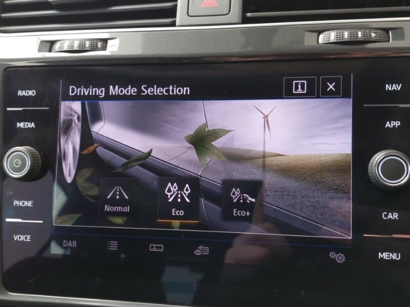 Used Volkswagen Golf 2020 for sale - 77816135: Photo 15