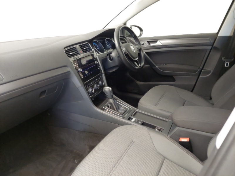 Used Volkswagen Golf 2020 for sale - 77816135: Photo 5