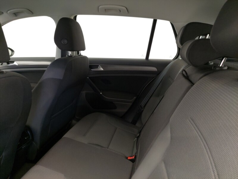 Used Volkswagen Golf 2020 for sale - 77816135: Photo 6