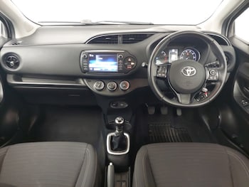 Used Toyota Yaris 2018 for sale - 78238577: Photo