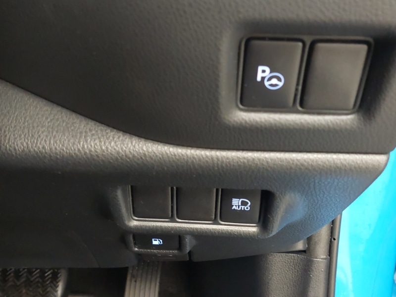 Used Toyota C-HR 2019 for sale - 77495528: Photo 19