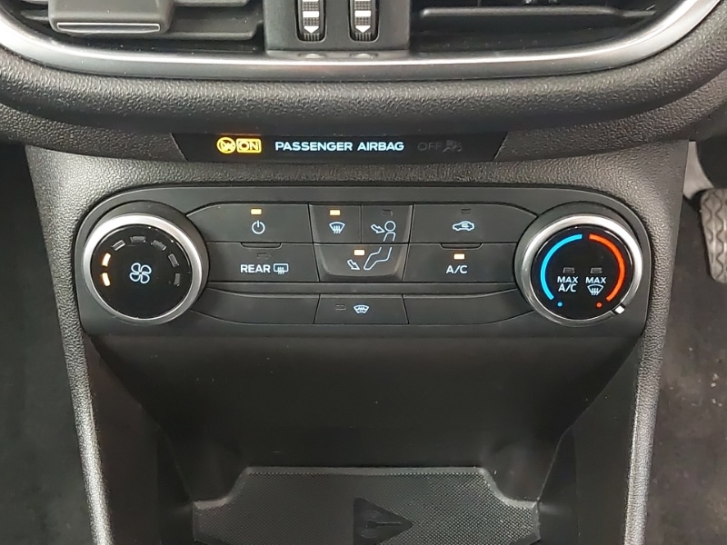 Used Ford Fiesta 2018 for sale - 77922875: Photo 16