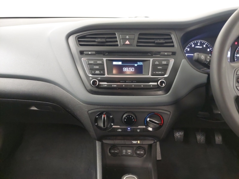 Used Hyundai i20 2015 for sale - 76518722: Photo 11