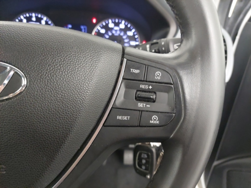 Used Hyundai i20 2015 for sale - 76518722: Photo 14