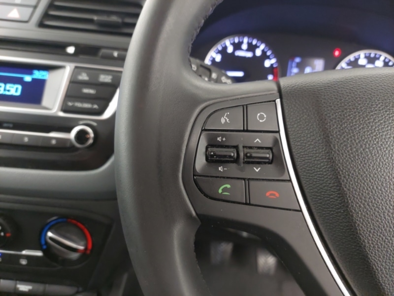 Used Hyundai i20 2015 for sale - 76518722: Photo 15