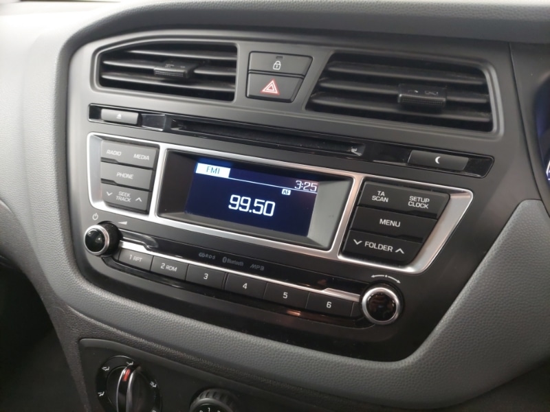 Used Hyundai i20 2015 for sale - 76518722: Photo 16