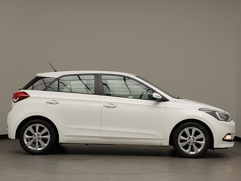 Used Hyundai i20 2015 for sale - 76518722: Photo 4