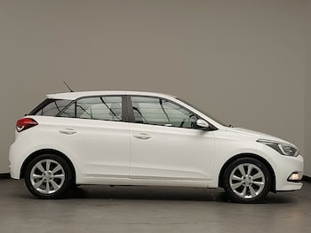 Used Hyundai i20 2015 for sale - 76518722: Photo