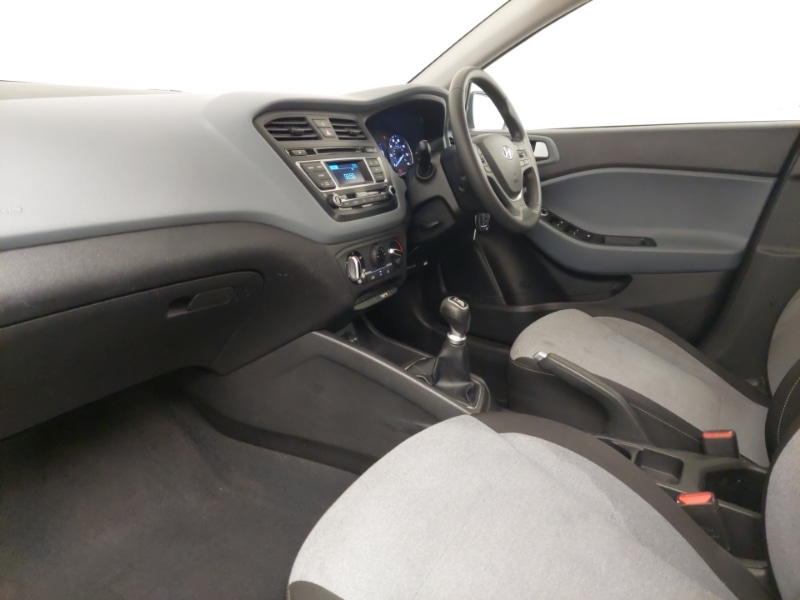 Used Hyundai i20 2015 for sale - 76518722: Photo 5