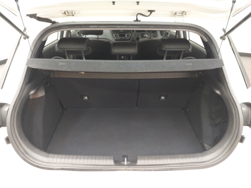 Used Hyundai i20 2015 for sale - 76518722: Photo 8