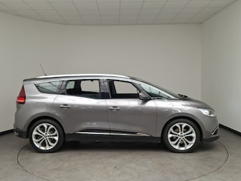 Used Renault Grand Scenic 2018 for sale - 79522991: Photo