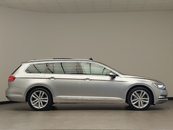 Used Volkswagen Passat 2018 for sale - 76464894: Photo