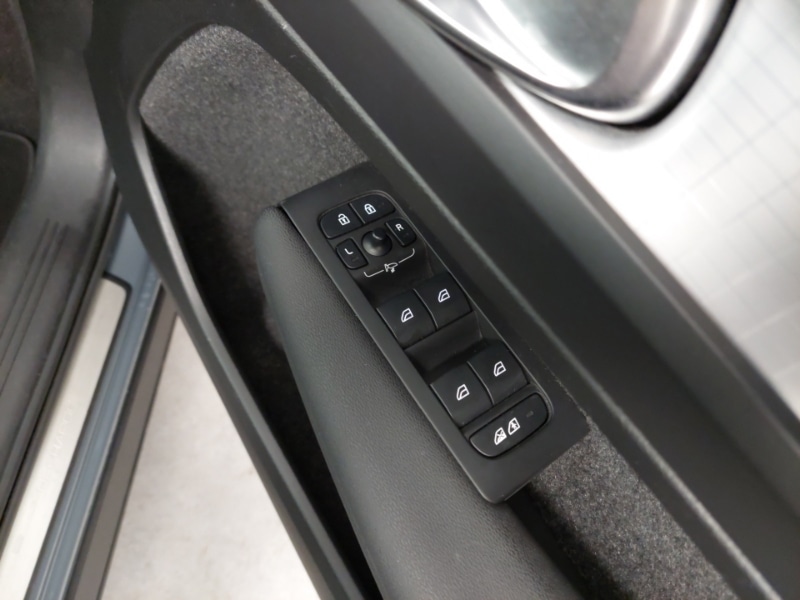 Used Volvo XC40 2022 for sale - 76116640: Photo 13