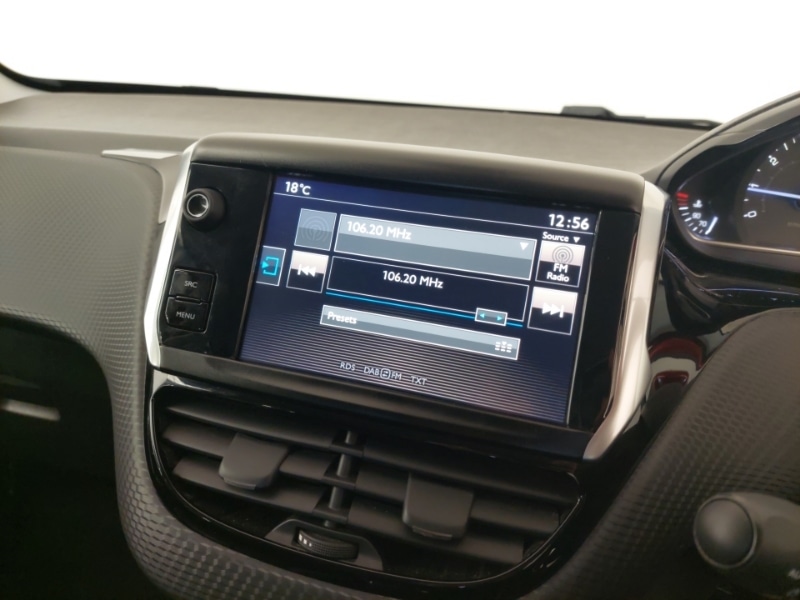 Used Peugeot 2008 2016 for sale - 76579159: Photo 15