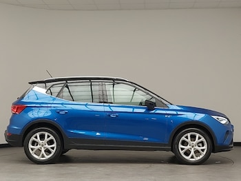 Used SEAT Arona 2025 for sale - 76795216: Photo