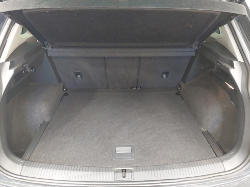 Used Volkswagen Tiguan 2016 for sale - 77933031: Photo 8