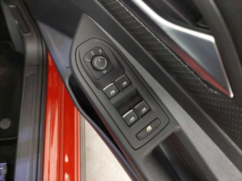 Used Volkswagen Golf 2023 for sale - 76860624: Photo 12