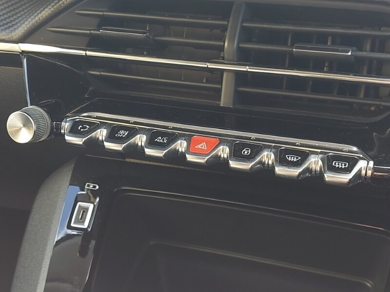 Used Peugeot 208 2021 for sale - 76567376: Photo 15