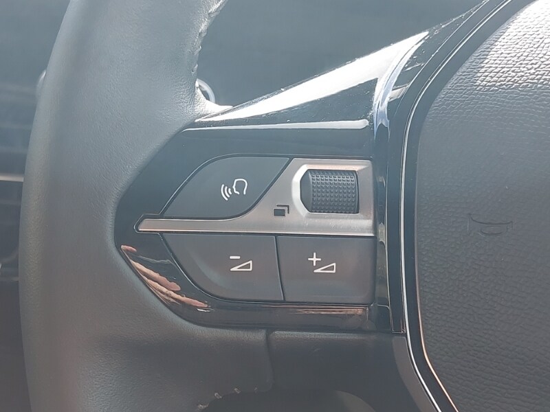 Used Peugeot 208 2021 for sale - 76567376: Photo 17