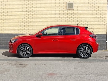 Used Peugeot 208 2021 for sale - 76567376: Photo