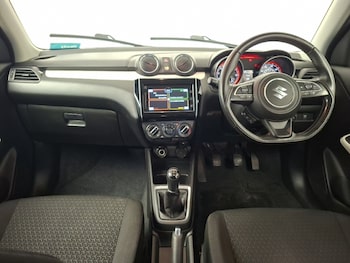 Used Suzuki Swift 2022 for sale - 79278448: Photo
