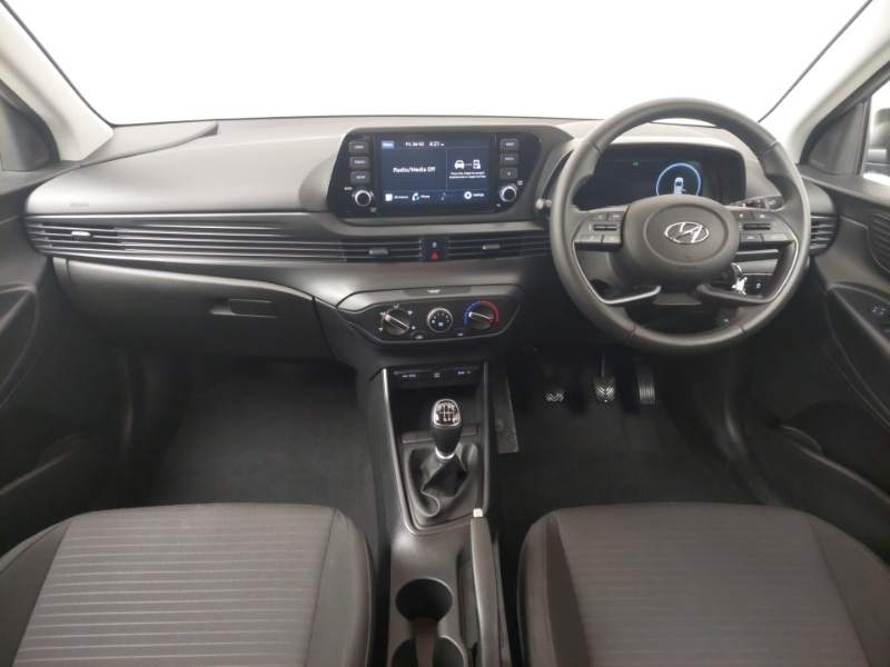 Used Hyundai i20 2023 for sale - 77476034: Photo 2