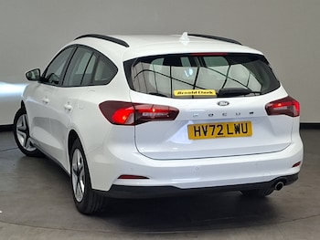 Used Ford Focus 2022 for sale - 79139300: Photo