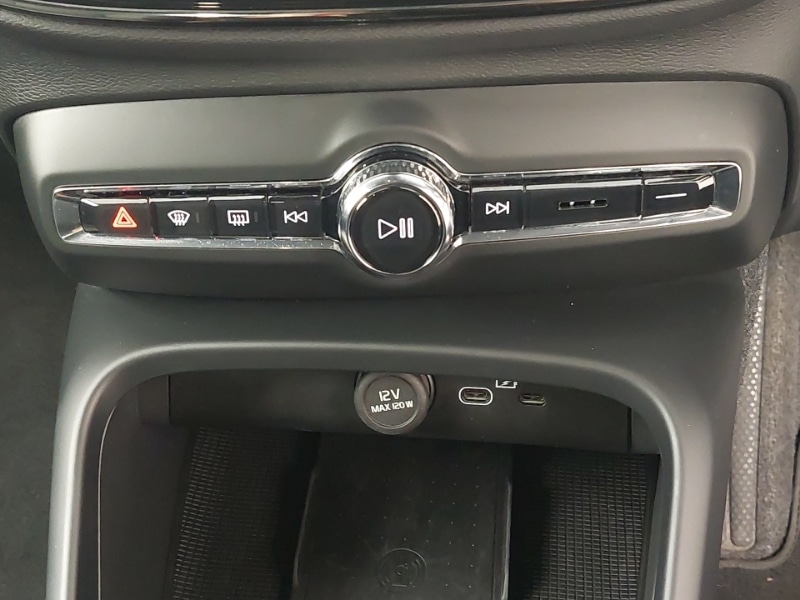 Used Volvo XC40 2024 for sale - 76713728: Photo 16