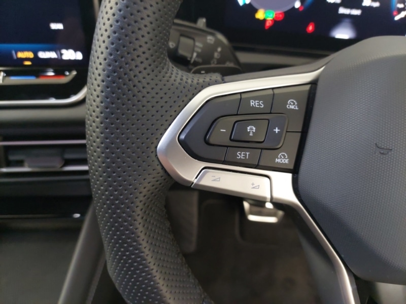 Used Volkswagen Tiguan 2024 for sale - 76456053: Photo 15