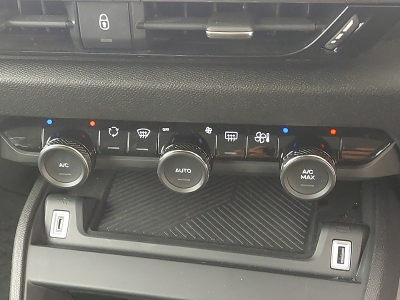 Used Citroen C4 2024 for sale - 76116329: Photo 16