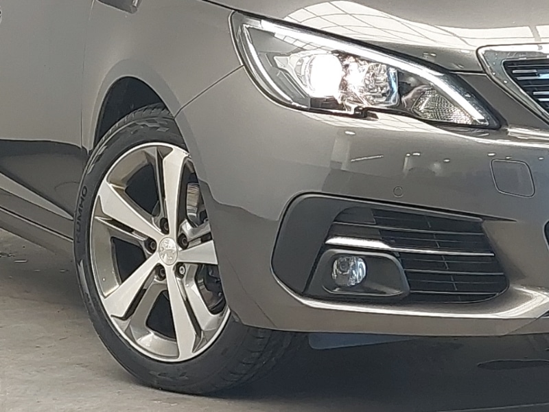 Used Peugeot 308 2021 for sale - 77838025: Photo 9