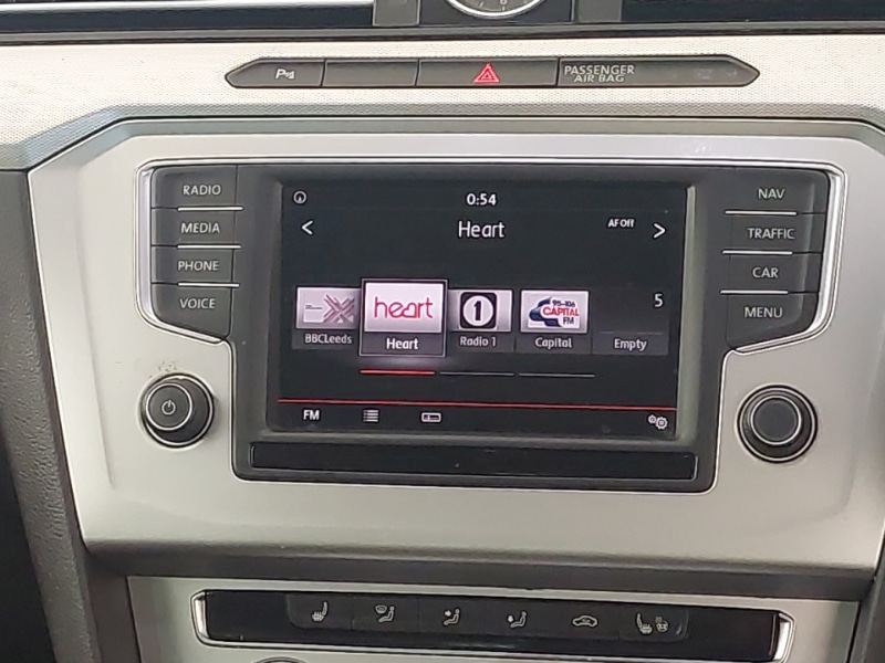 Used Volkswagen Passat 2015 for sale - 77999811: Photo 11