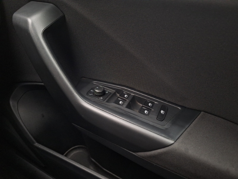 Used Volkswagen T-Roc 2023 for sale - 77596270: Photo 15