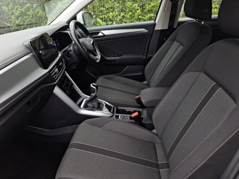 Used Volkswagen T-Roc 2023 for sale - 77596270: Photo 5