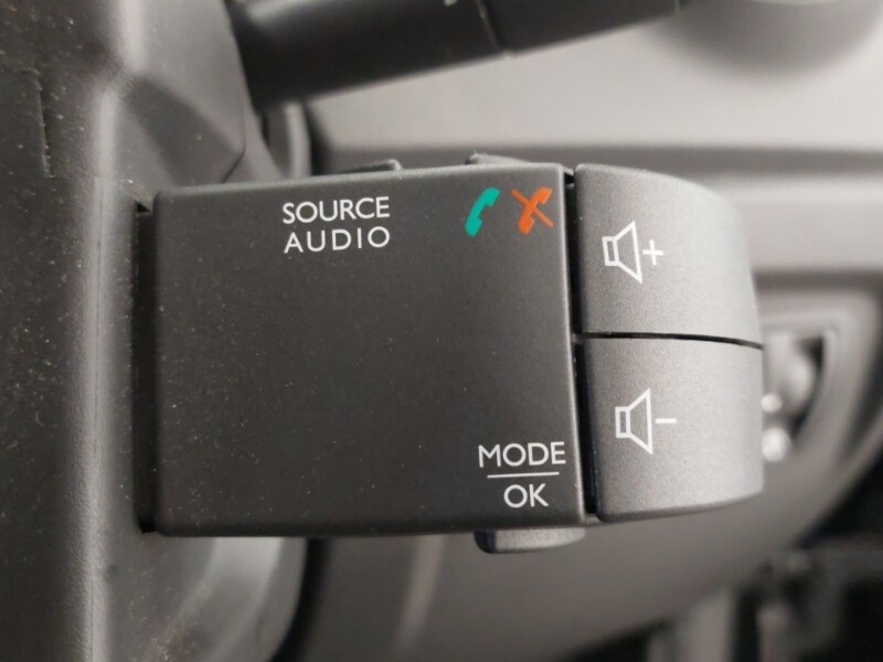 Used Renault Captur 2017 for sale - 77652063: Photo 18