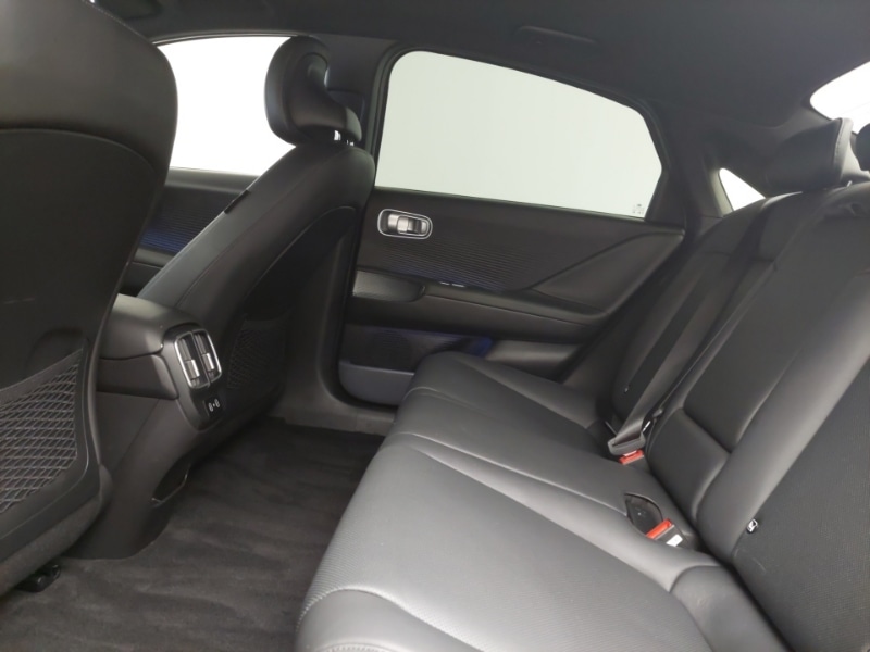 Used Hyundai IONIQ 6 2024 for sale - 77908215: Photo 6