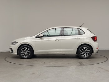 Used Volkswagen Polo 2023 for sale - 77178528: Photo