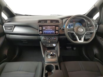 Used Nissan Leaf 2022 for sale - 76983404: Photo