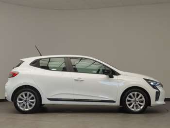 Used Renault Clio 2024 for sale - 74088399: Photo