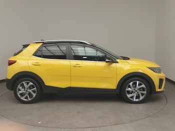 Used Kia Stonic 2023 for sale - 78740573: Photo
